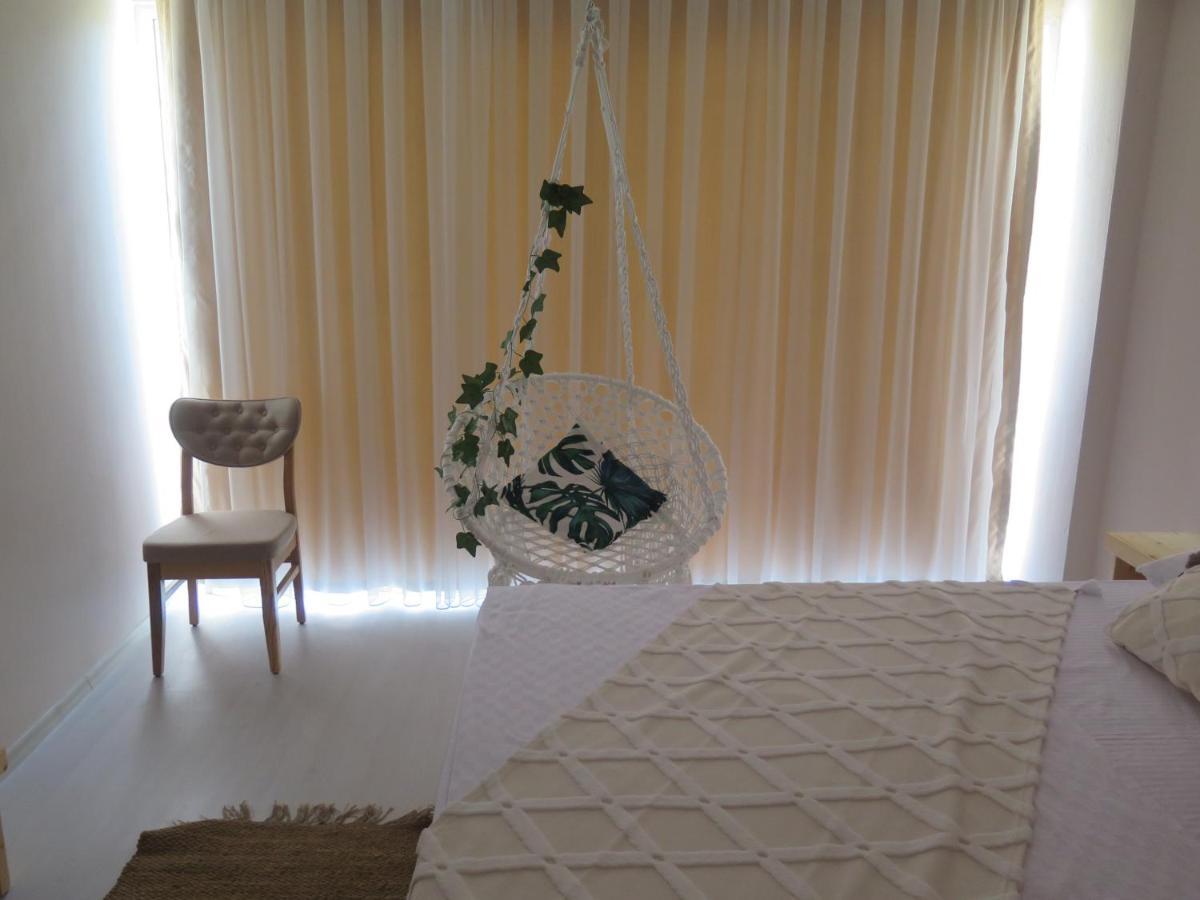 Santa Suites- Near Saint Nicholas Church デムレ エクステリア 写真